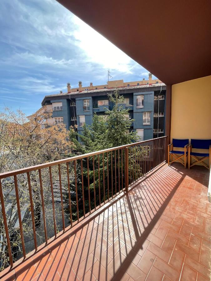 Apartamento Centrico En Berga - AlБерга Екстериор снимка
